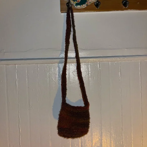 handmade multicolor fuzzy crochet bag - Picture 4 of 5